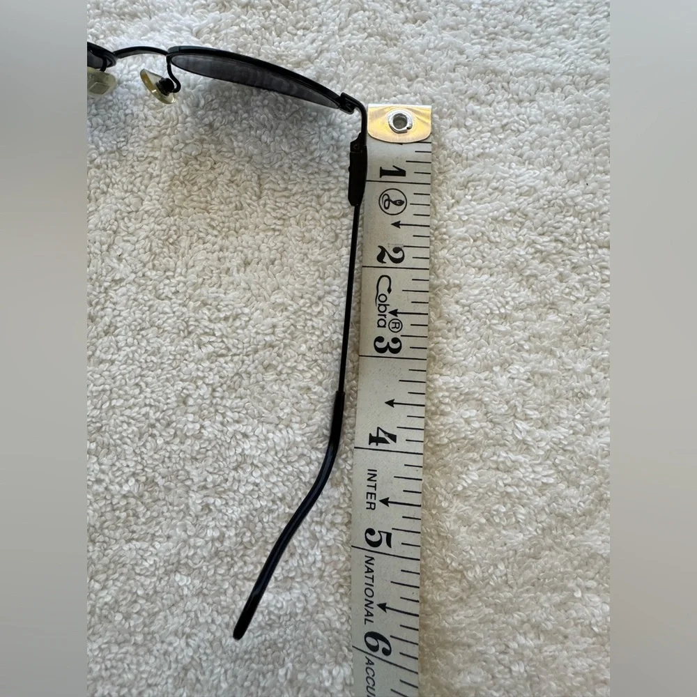 Fendi rare metal-framed sunglasses with a black oval design Mod SL 7132 - Picture 8 of 8